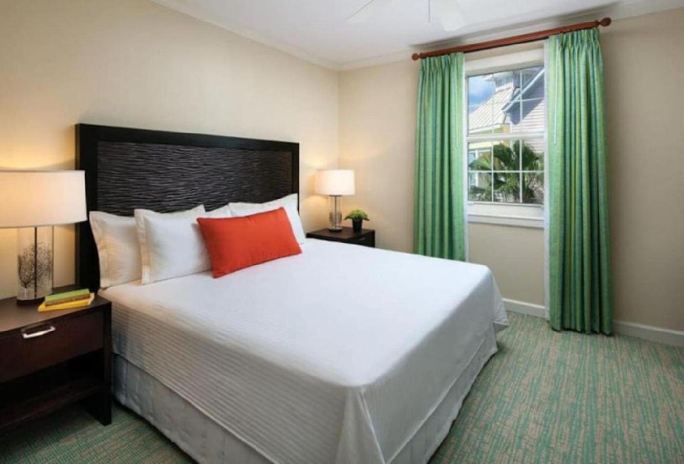 Beautiful 1bd With Amazing Amenities Pool, Kiddie Pool, And Hébergement de vacances Nassau
